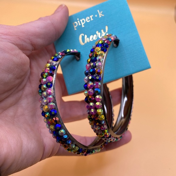 unknown Jewelry - Fun Big Rhinestone Earrings